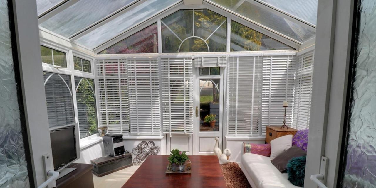 Cosy, Dog Friendly House On The Fringe Of The Brecon Beacons Villa Tredegar Bagian luar foto
